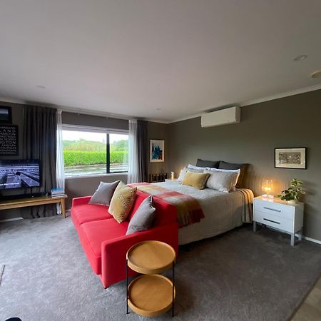 Escape Bed and Breakfast Νιου Πλύμουθ Εξωτερικό φωτογραφία