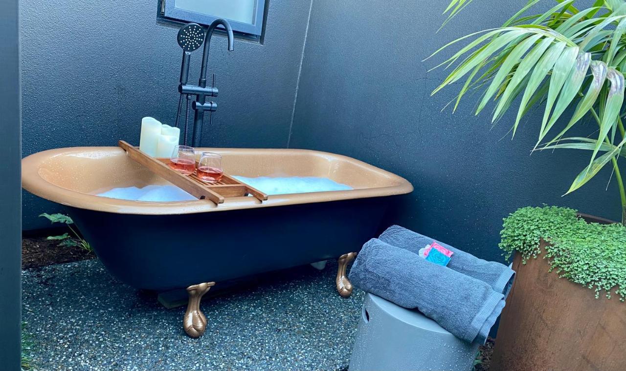 Escape Bed and Breakfast Νιου Πλύμουθ Εξωτερικό φωτογραφία